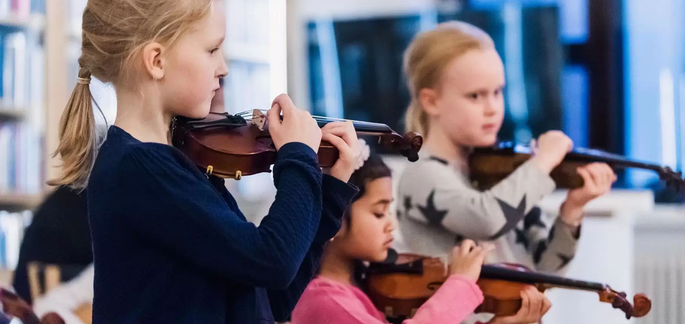 ISM chamber ensemble cropped